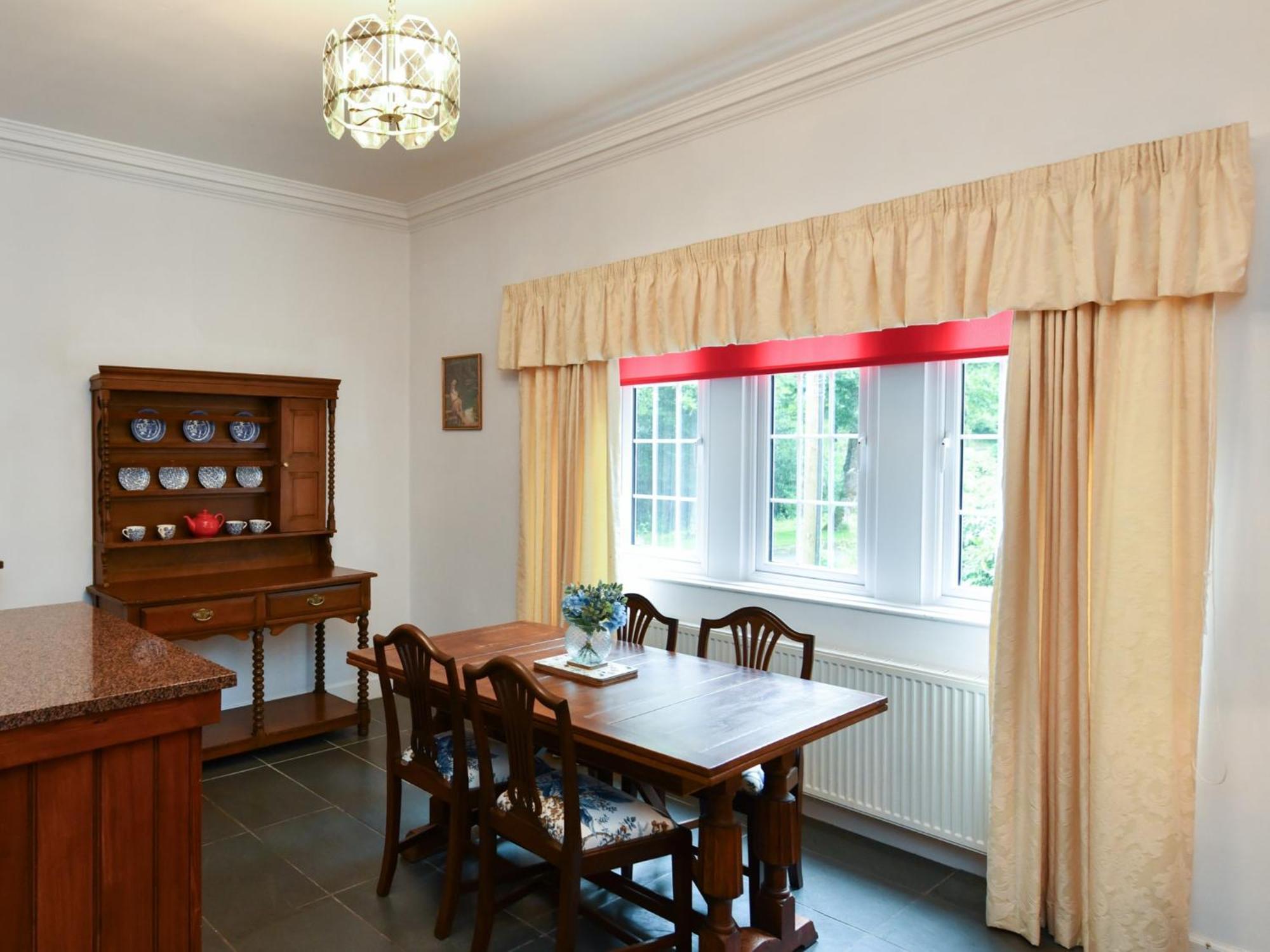 Cloncaird Castle Estate Cottages Maybole Ruang foto