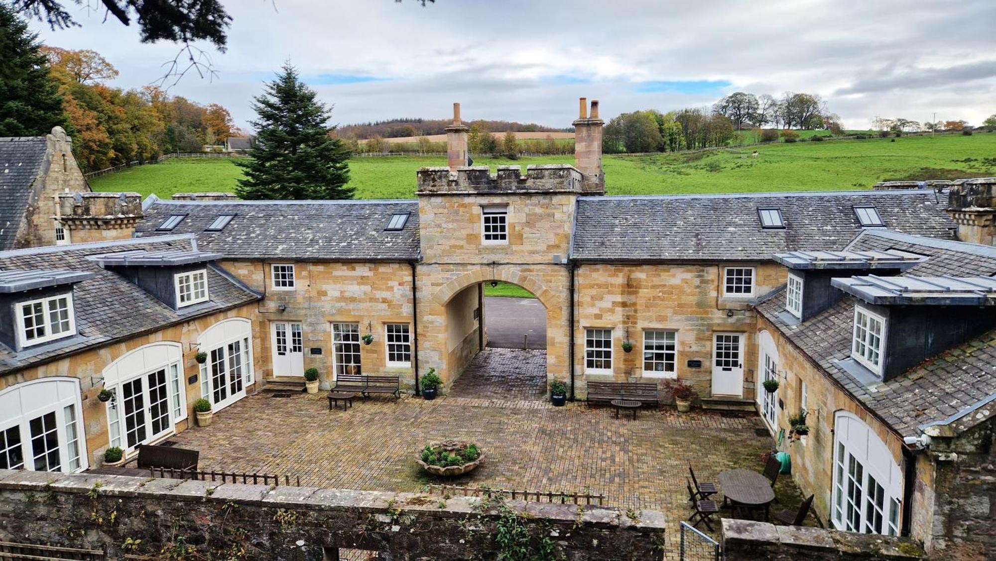 Cloncaird Castle Estate Cottages Maybole Bagian luar foto