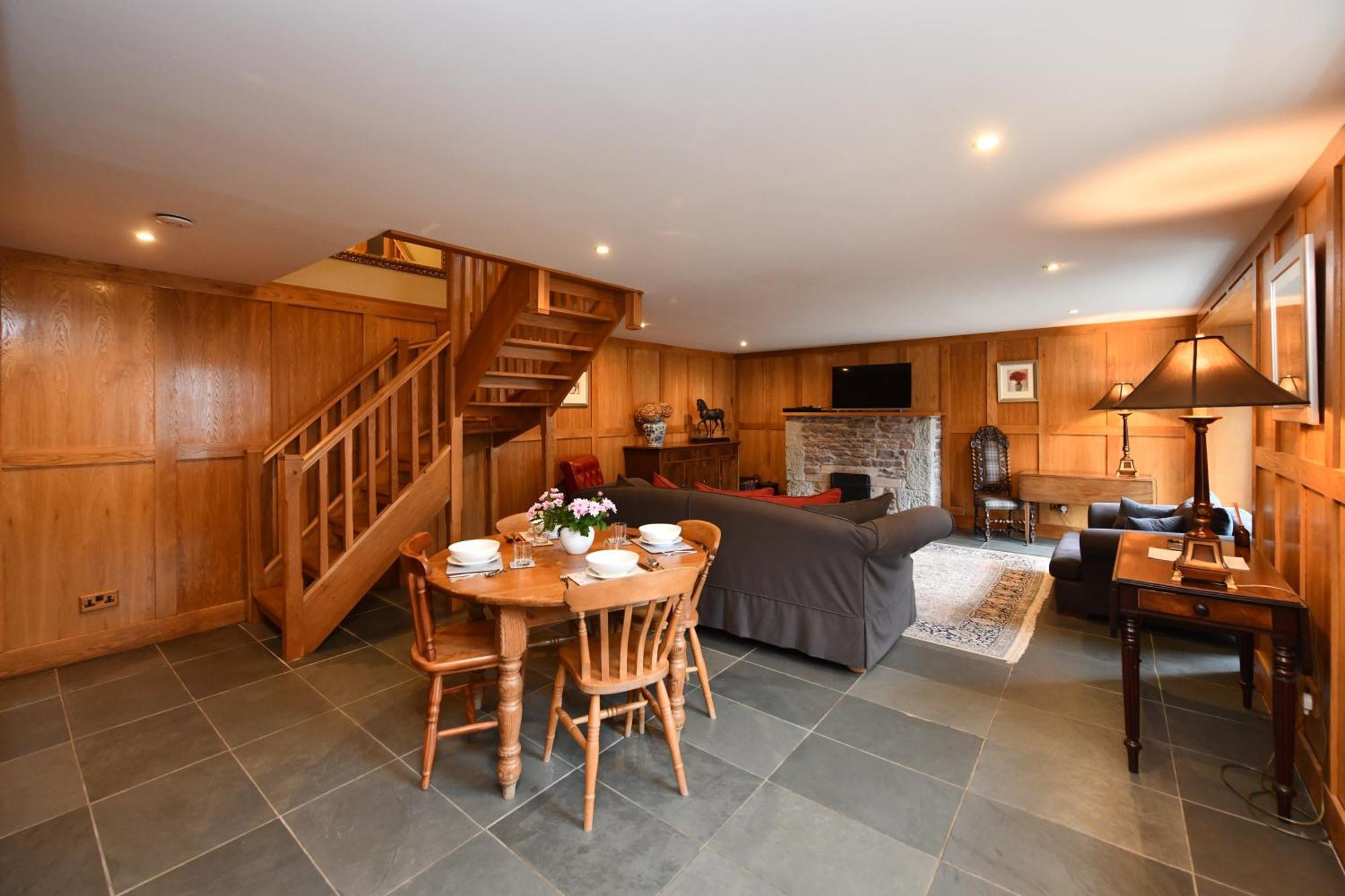 Cloncaird Castle Estate Cottages Maybole Bagian luar foto